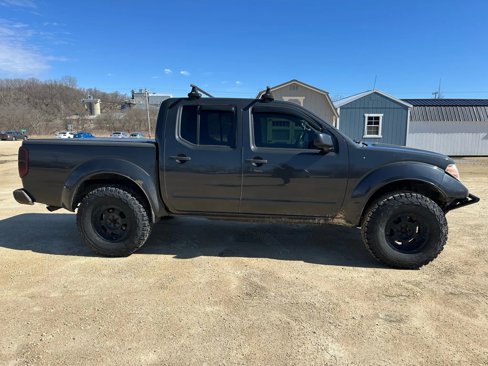 Used 2013 Nissan Frontier SV image 4