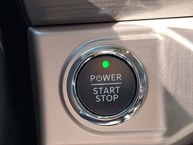 Used 2023 Ford F150 Lightning Pro image 21