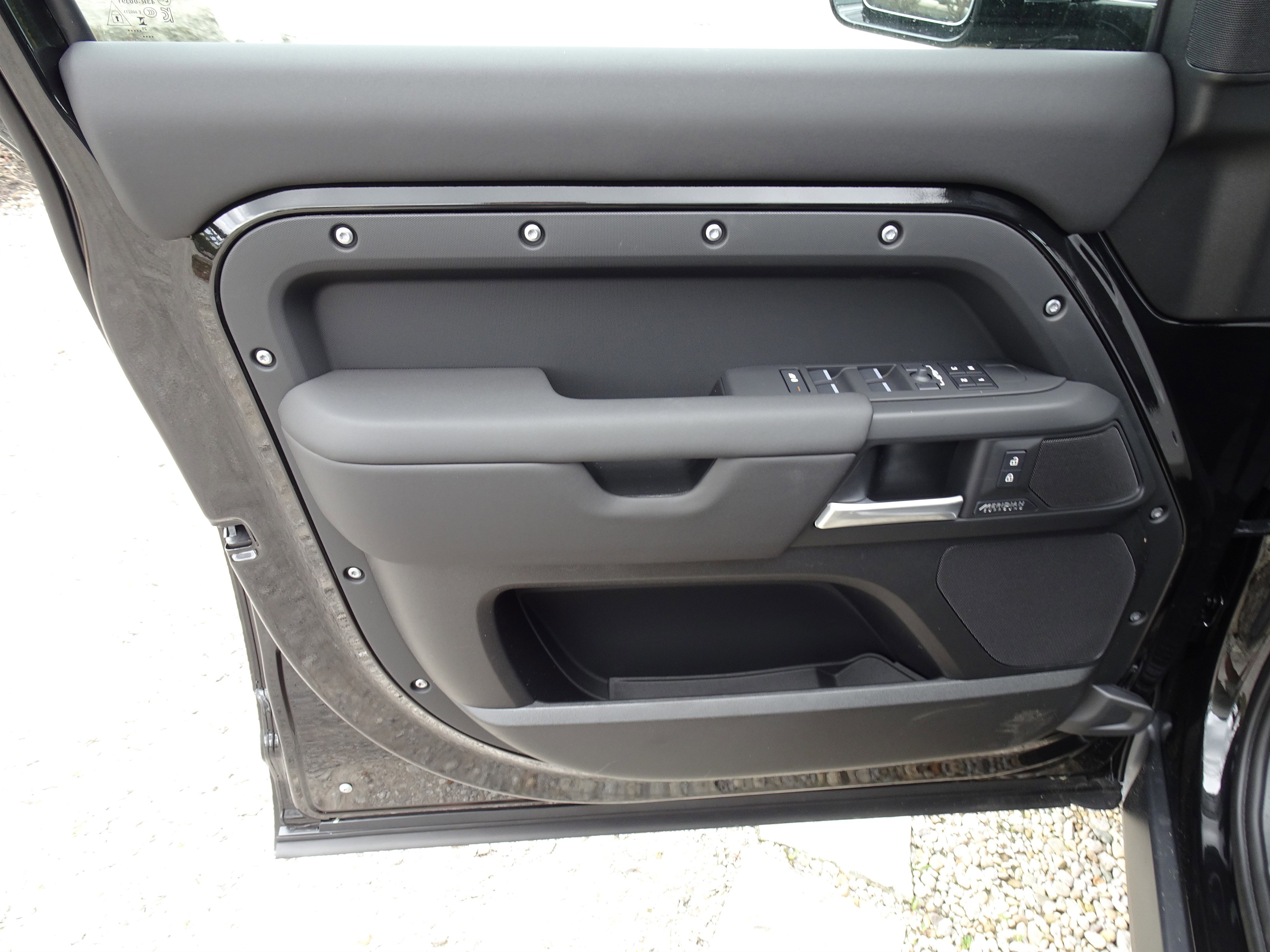 New 2026 Land Rover Defender 110 X-Dynamic SE AWD/4WD image 20