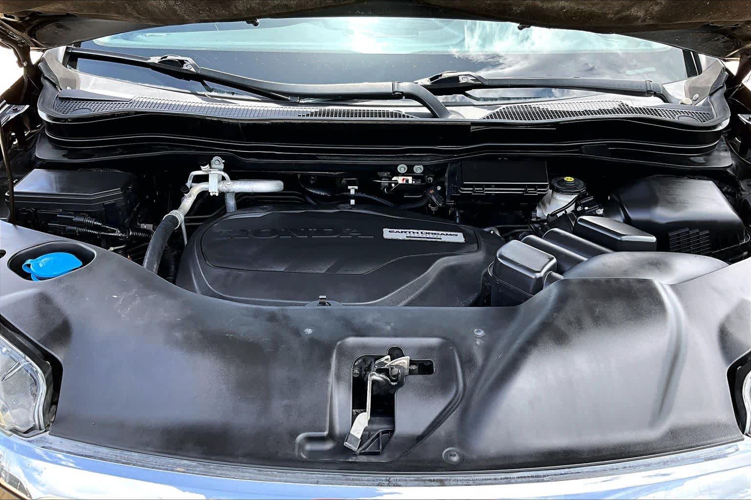 Used 2018 Honda Pilot Touring image 31