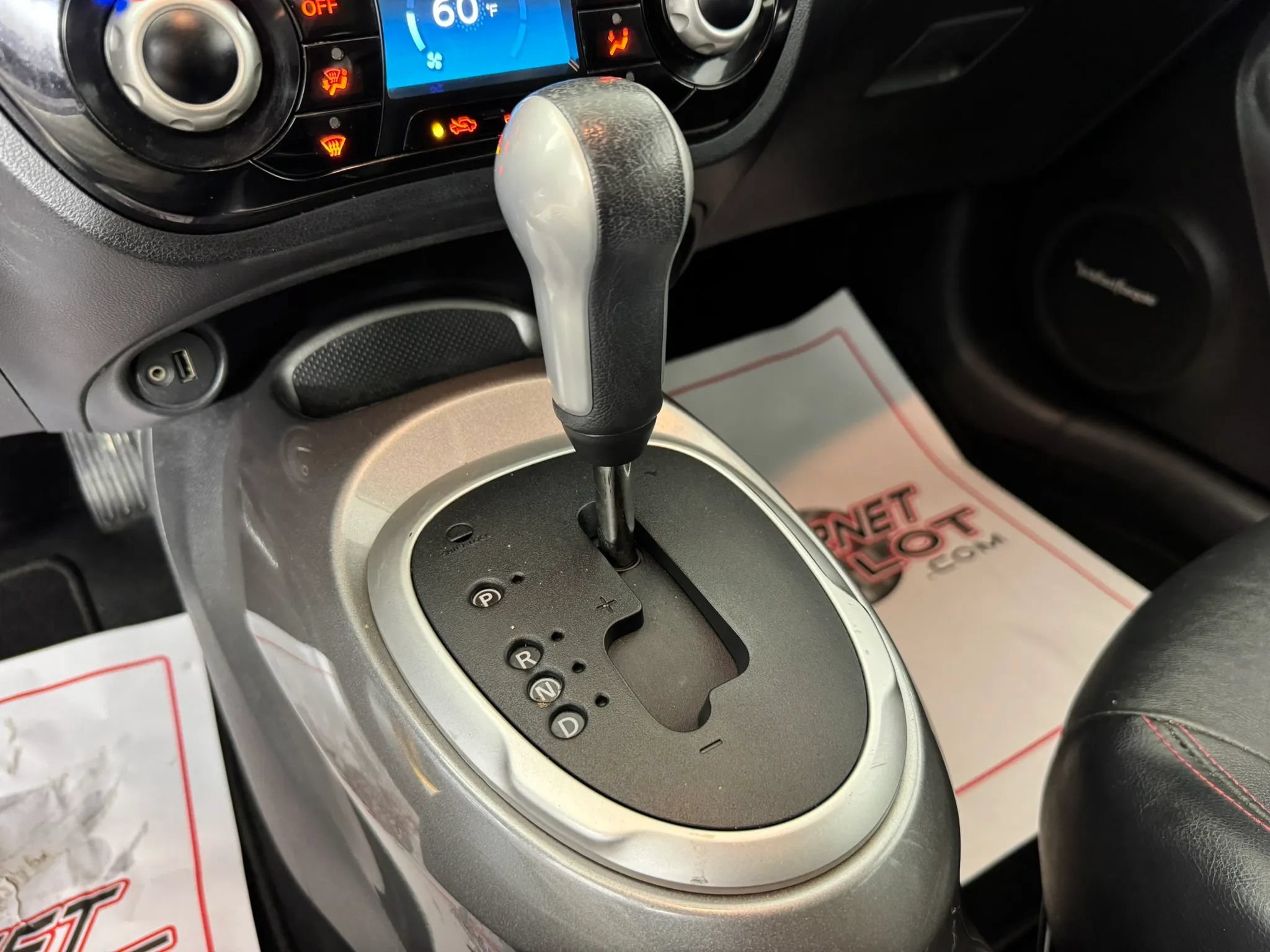 Used 2016 Nissan Juke SL FWD image 22