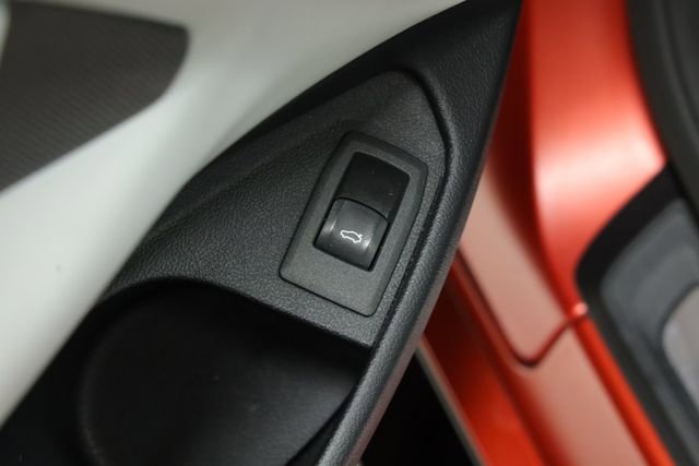 Used 2021 BMW M4 Competition w/ M Carbon Exterior Package RWD image 46
