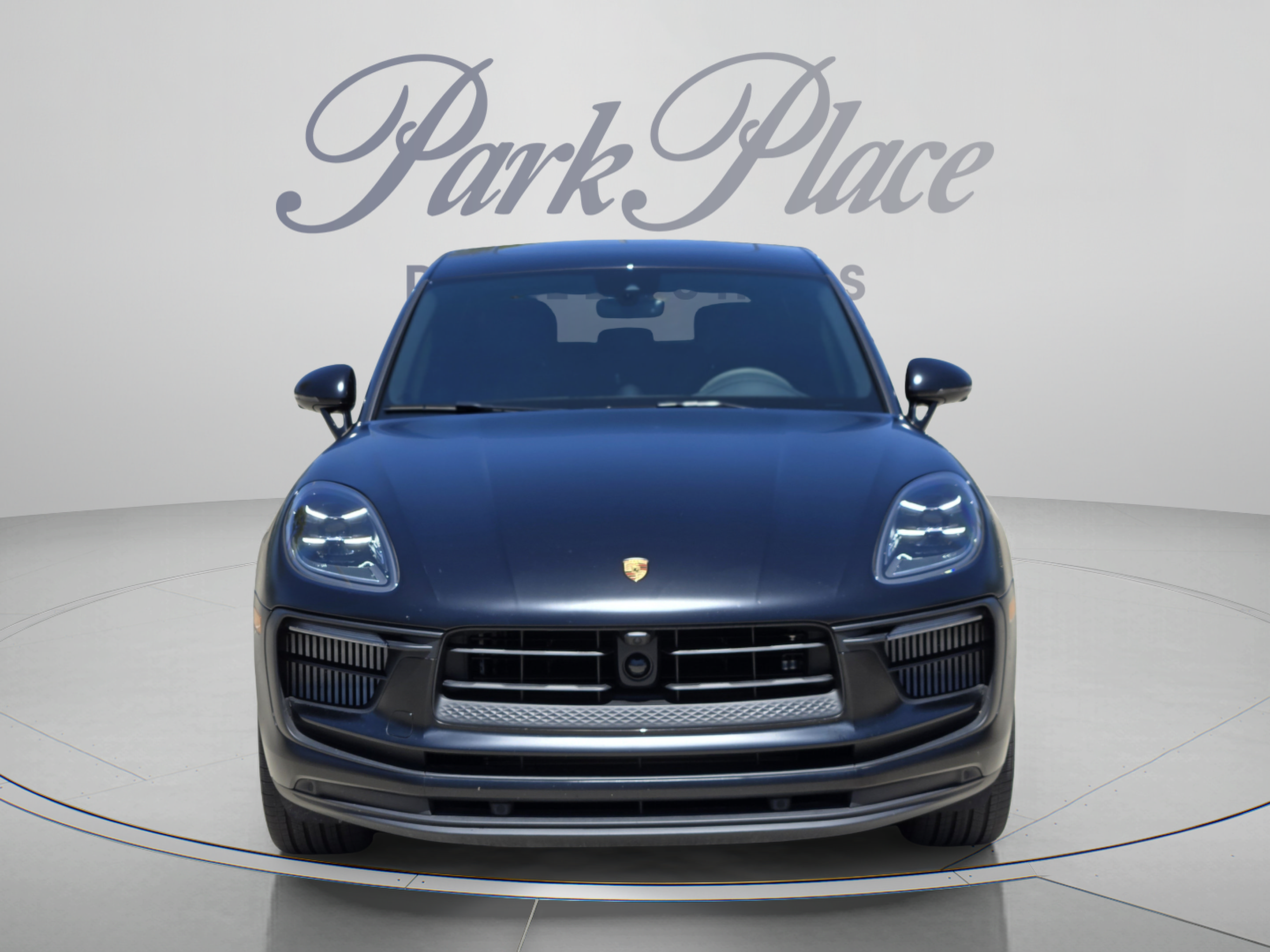 Used 2025 Porsche Macan S AWD/4WD image 8