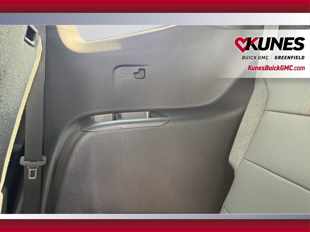 New 2026 GMC Acadia AT4 w/ Luxury Package AWD/4WD image 33