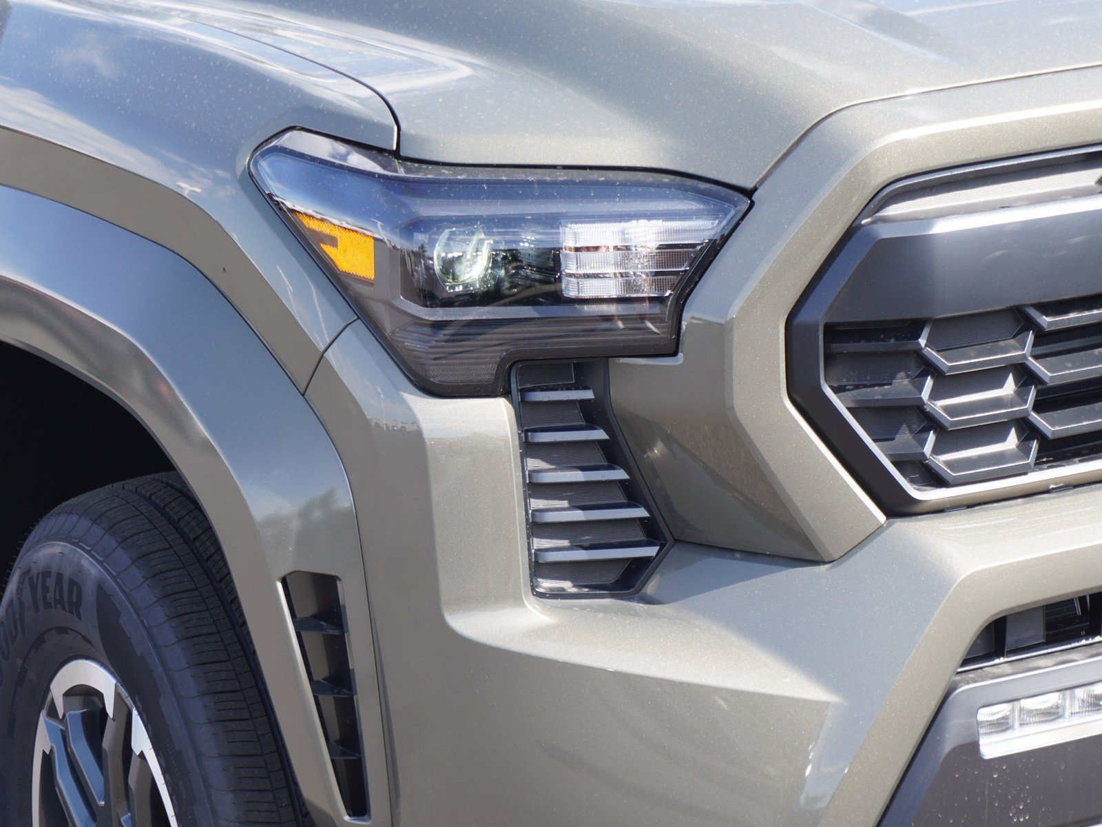 New 2026 Toyota Tacoma TRD Sport AWD/4WD image 3