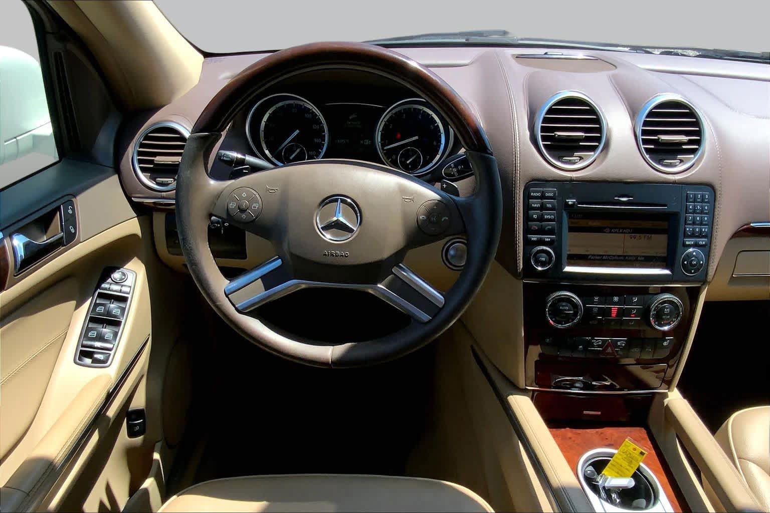 Used 2012 Mercedes-Benz GL 450 4MATIC image 5
