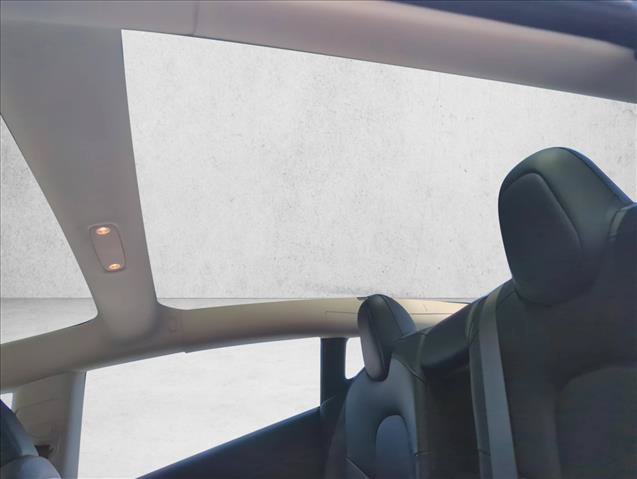 Used 2018 Tesla Model 3 Long Range RWD image 19