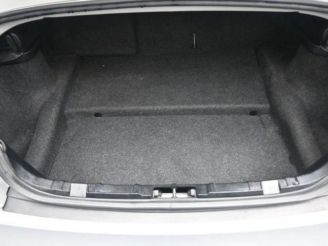 Used 2005 BMW Z4 2.5i image 16