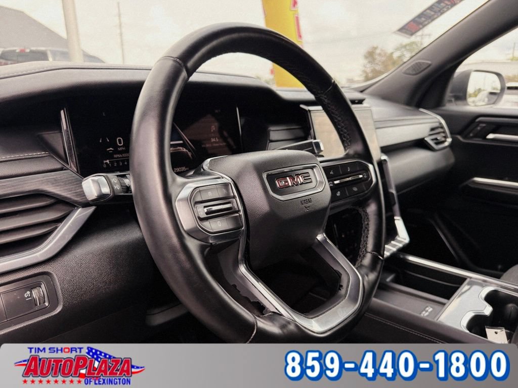 Used 2025 GMC Acadia Elevation FWD image 3