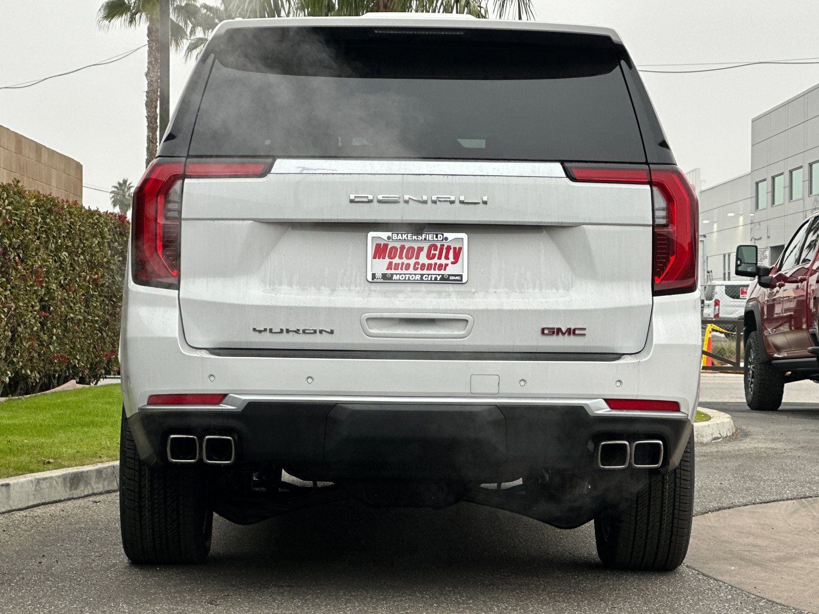 New 2026 GMC Yukon XL Denali w/ Sun & Power Step Package AWD/4WD image 5