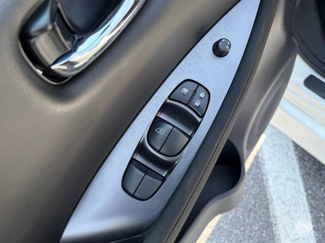 Used 2024 Nissan Leaf S FWD image 13