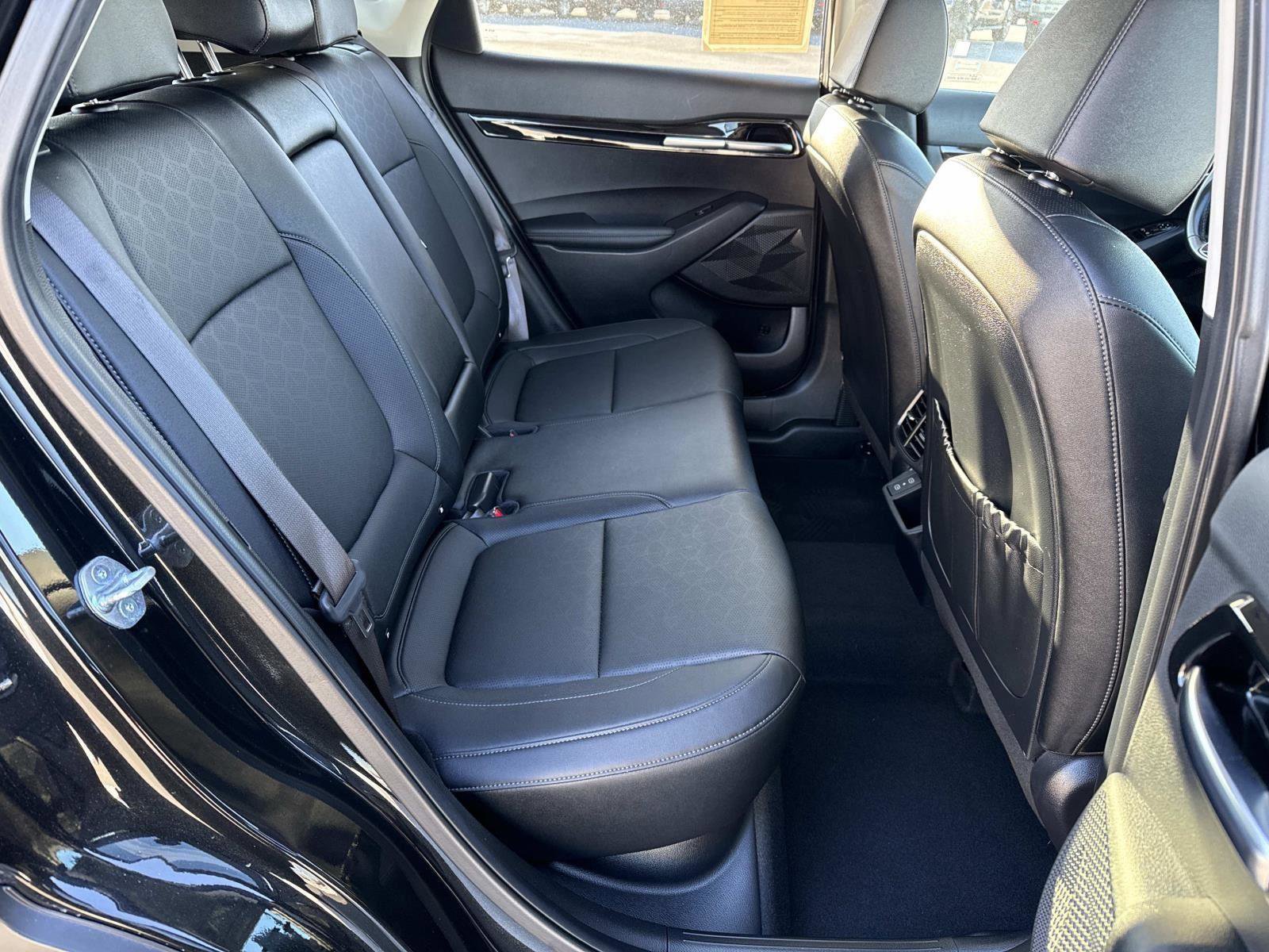 Used 2024 Kia Seltos EX image 20