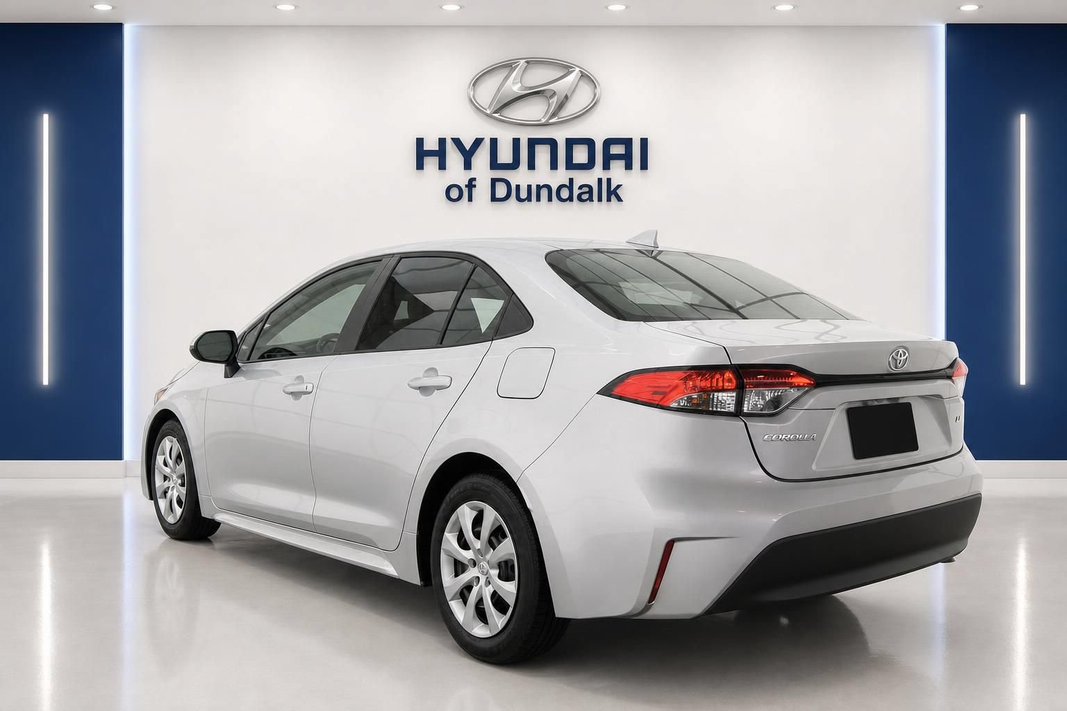 Used 2025 Toyota Corolla LE w/ Convenience Package FWD image 2