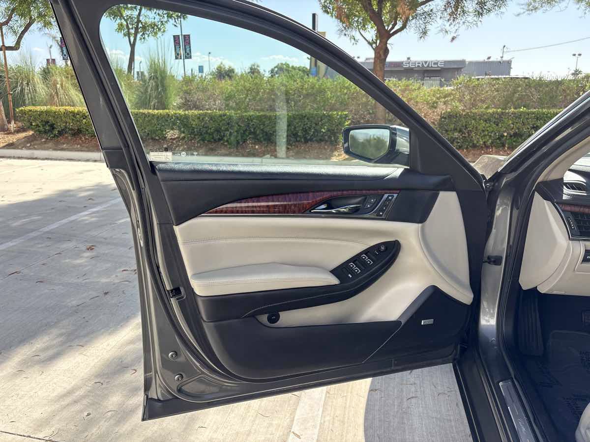 Used 2016 Cadillac CTS Sedan RWD image 18