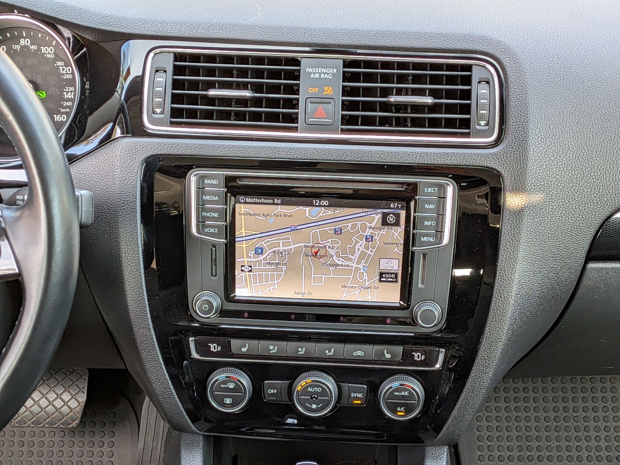 Used 2017 Volkswagen Jetta SEL image 18