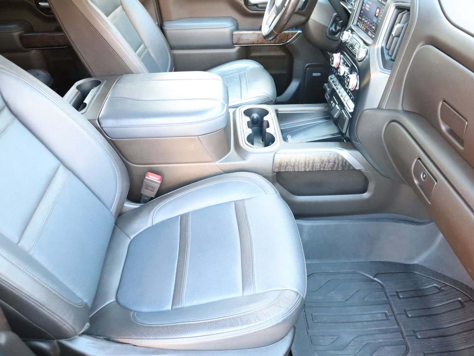 Used 2023 GMC Sierra 2500 Denali image 54