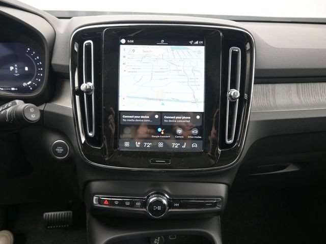 New 2026 Volvo XC40 B5 Ultra w/ Protection Package Premier AWD/4WD image 11