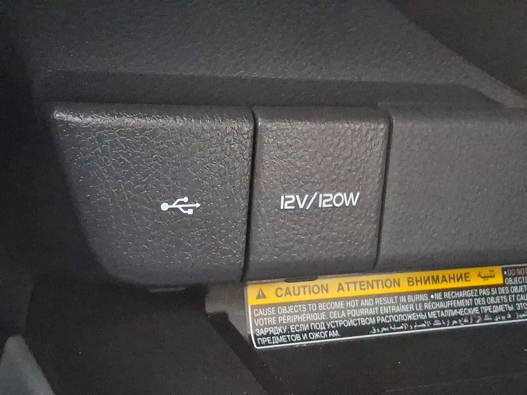 Used 2021 Toyota Camry XSE image 22