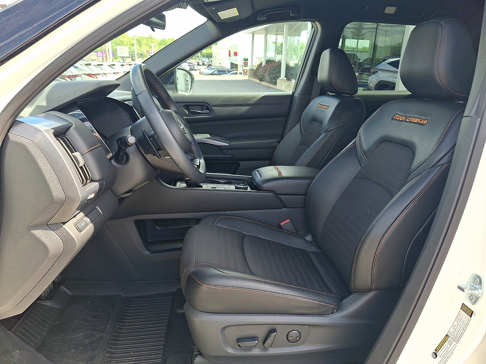 Used 2024 Nissan Pathfinder Rock Creek AWD/4WD image 14