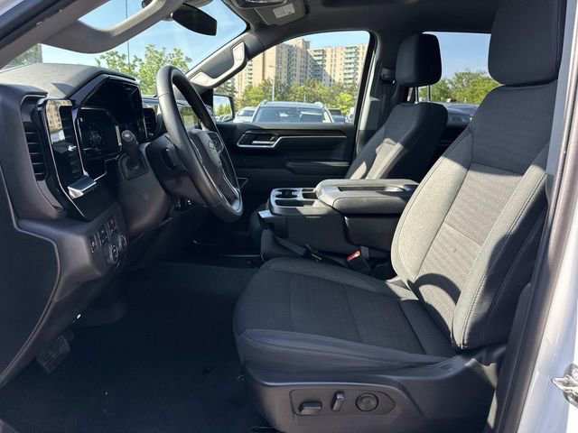 Used 2022 Chevrolet Silverado 1500 LT AWD/4WD image 17