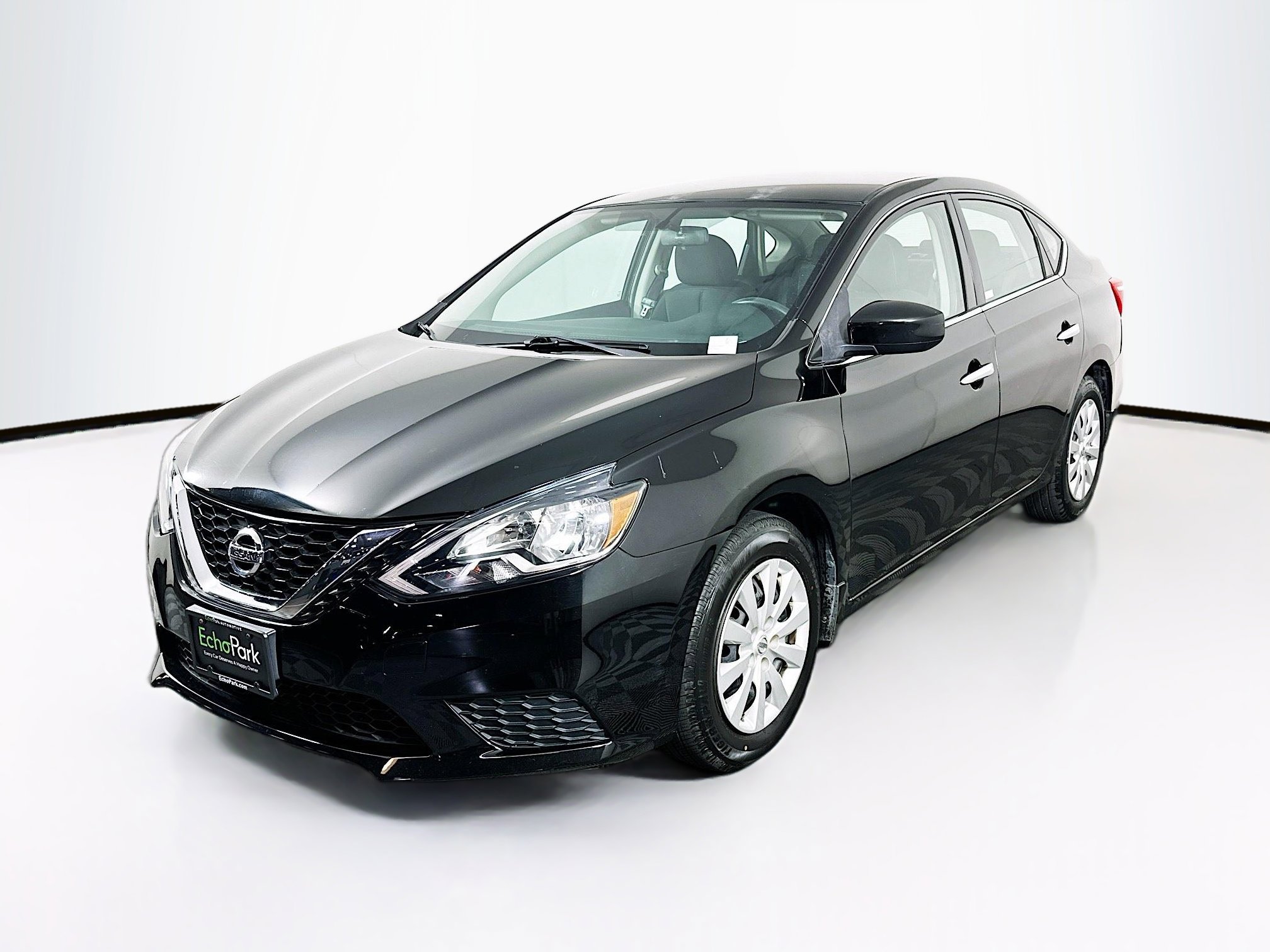 Used 2016 Nissan Sentra S FWD image 3