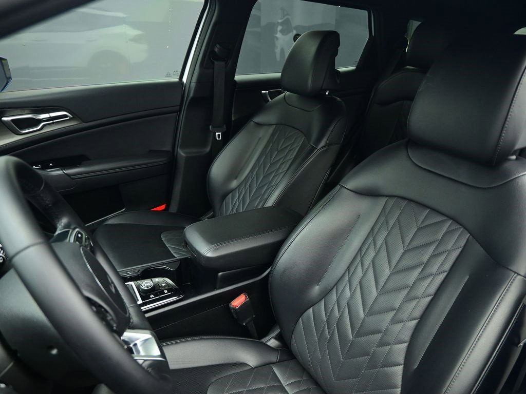 Certified 2024 Kia Sportage X-Line w/ X-Line Premium Package image 15