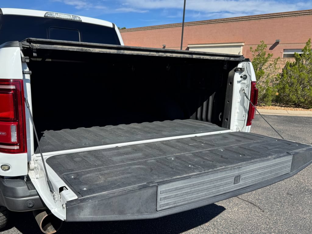 Used 2017 Ford F150 Raptor w/ Equipment Group 802A Luxury AWD/4WD image 12