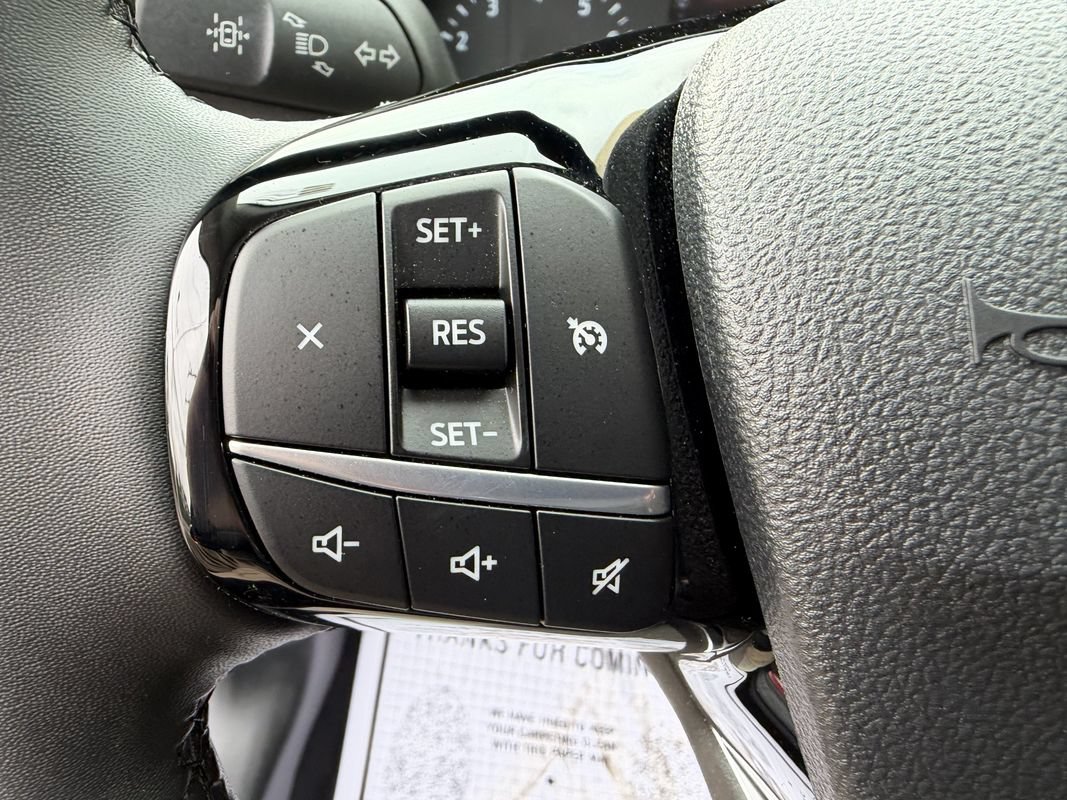 Used 2022 Ford Escape SE w/ SE Sport Appearance Package AWD/4WD image 18