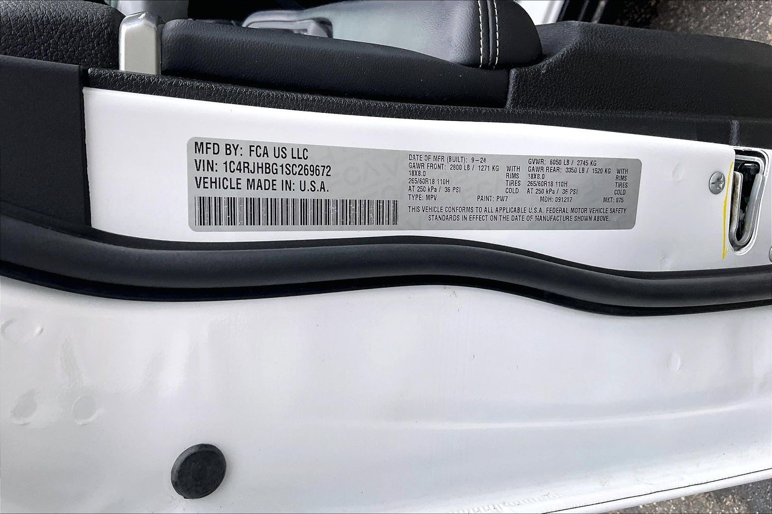 Certified 2025 Jeep Grand Cherokee Limited AWD/4WD image 29