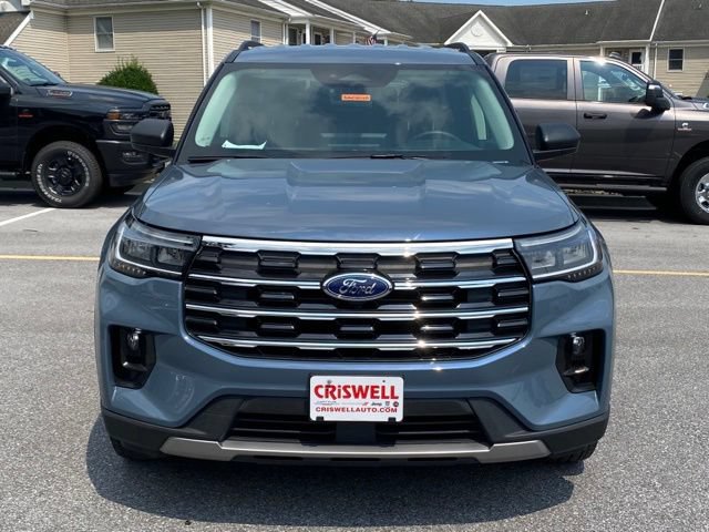 Used 2025 Ford Explorer Active w/ Active Comfort Package AWD/4WD image 8