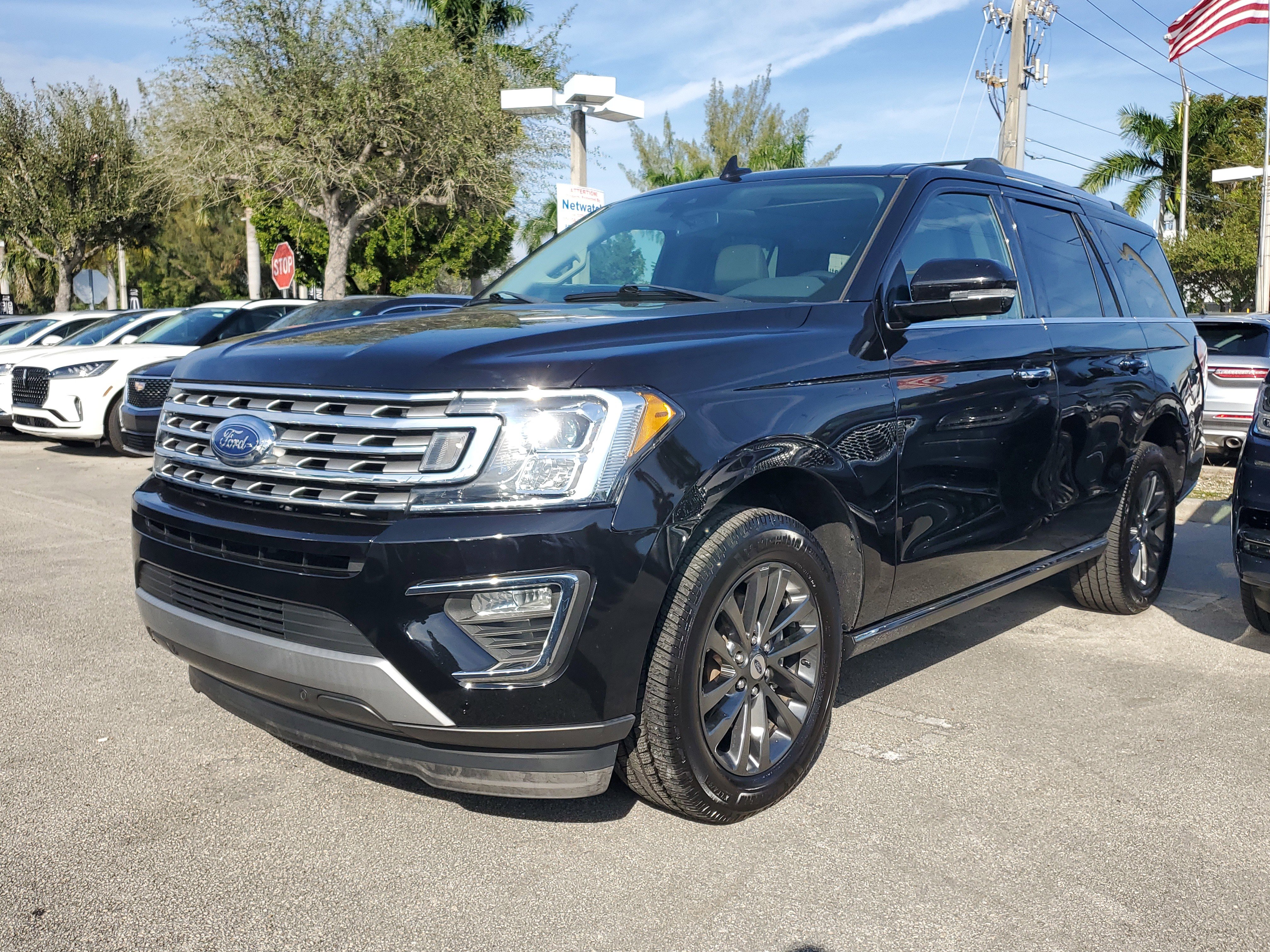 Used 2021 Ford Expedition Limited image 3