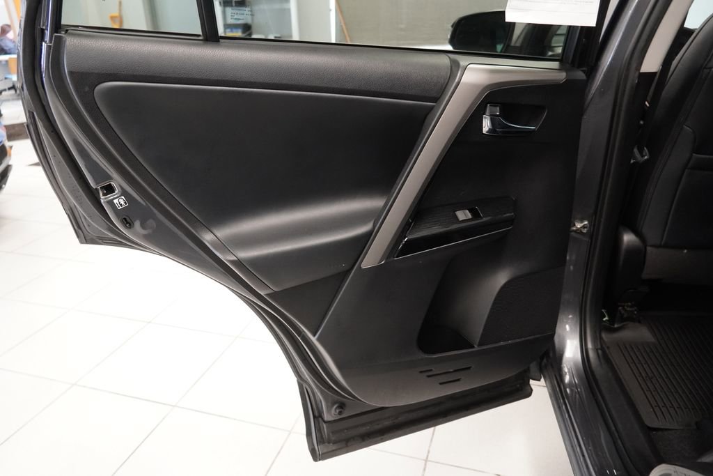 Used 2018 Toyota RAV4 Limited w/ All Weather Liner Package image 27