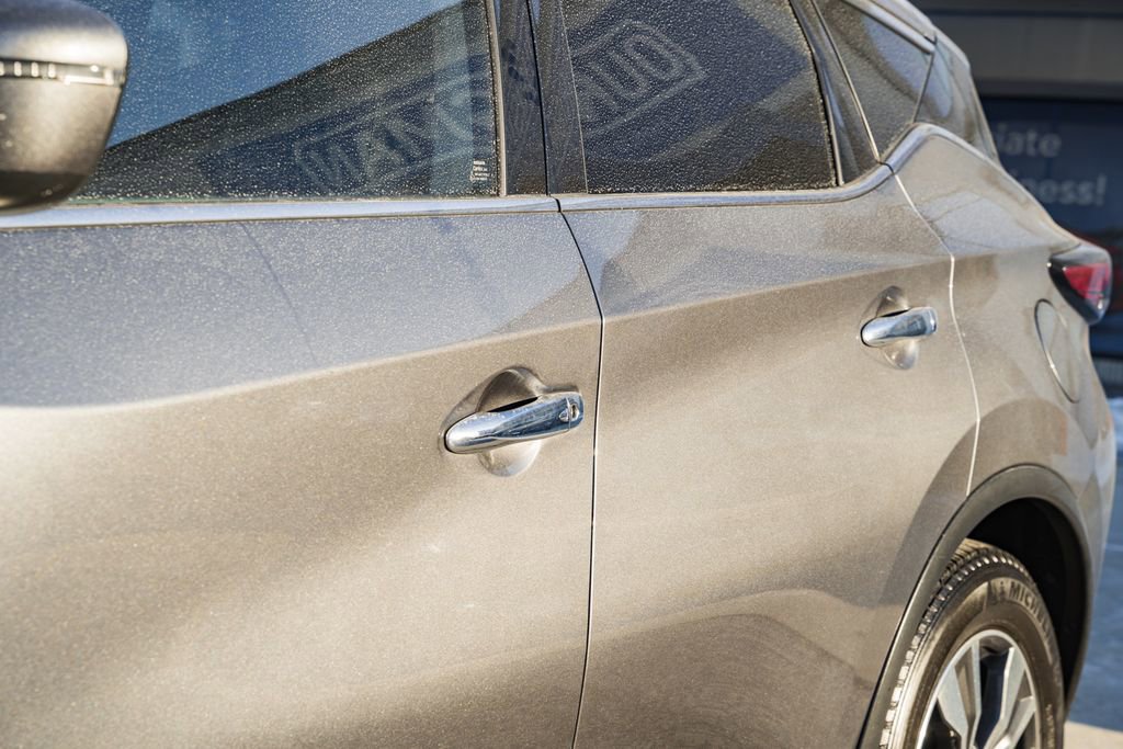 Used 2023 Nissan Murano SV image 16