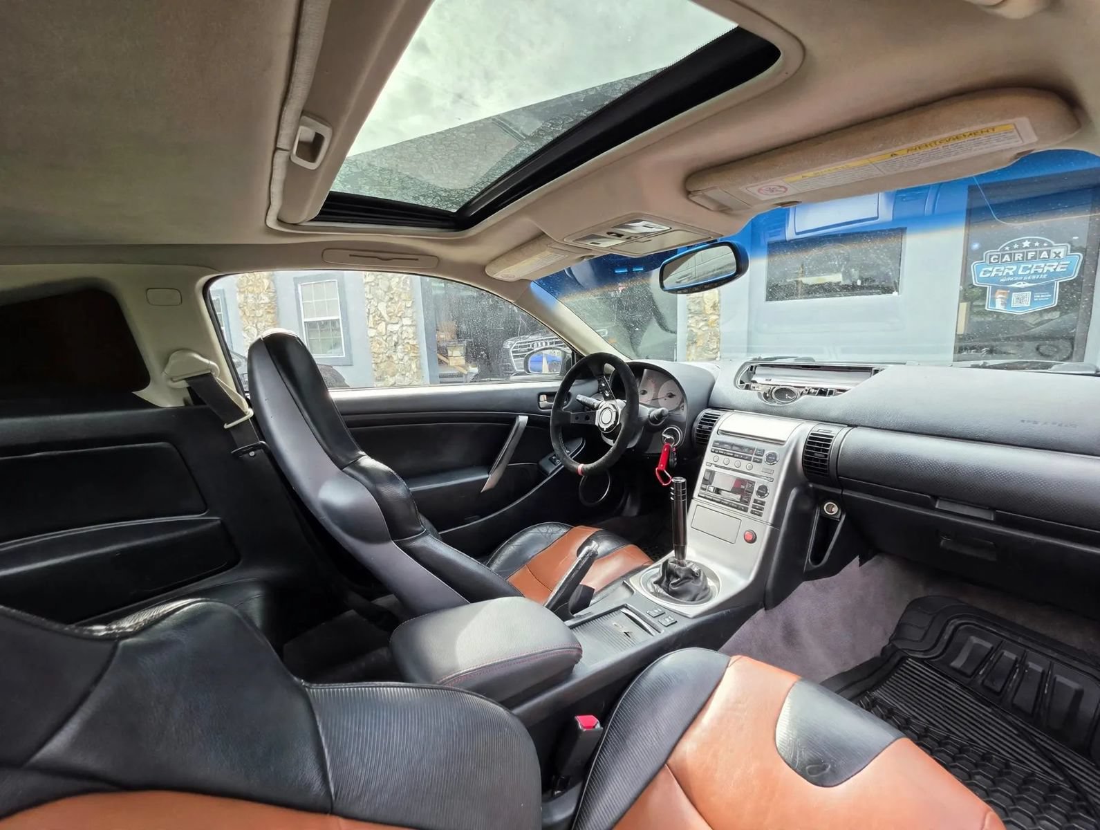 Used 2004 INFINITI G35 Coupe w/ Premium Pkg RWD image 9