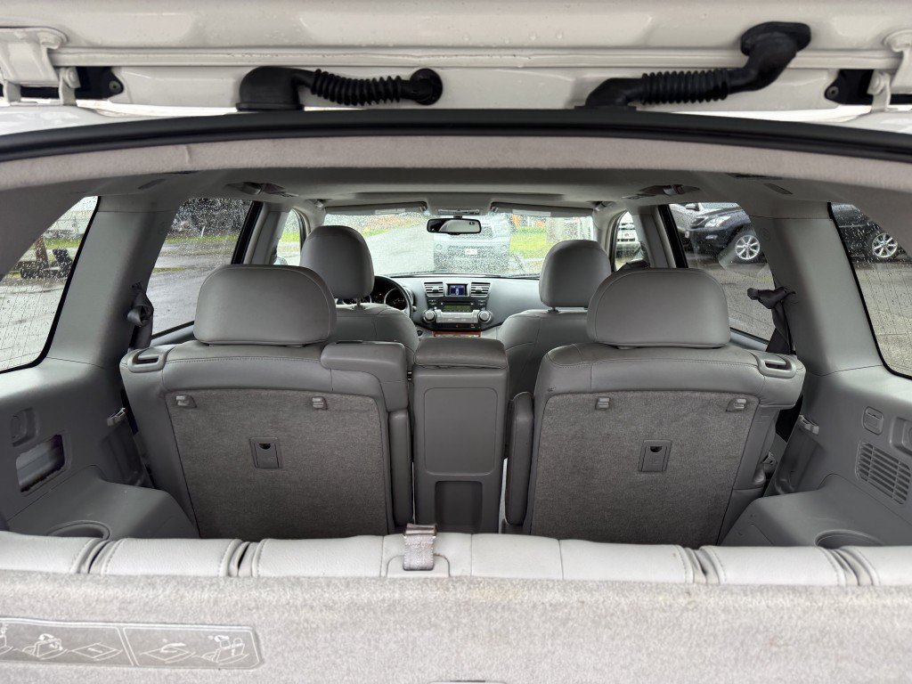 Used 2009 Toyota Highlander Limited AWD/4WD image 32