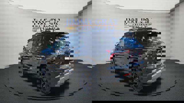 New 2026 Chevrolet Equinox LT w/ Convenience Package II image 3