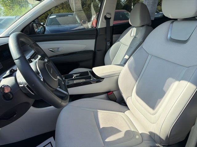 Used 2025 Hyundai Tucson Limited image 14