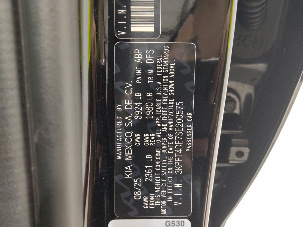 Used 2025 Kia K4 FWD image 33