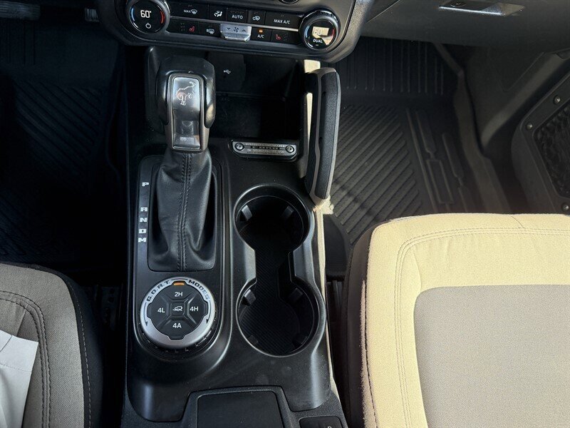 Used 2023 Ford Bronco Big Bend w/ Sasquatch Package AWD/4WD image 34