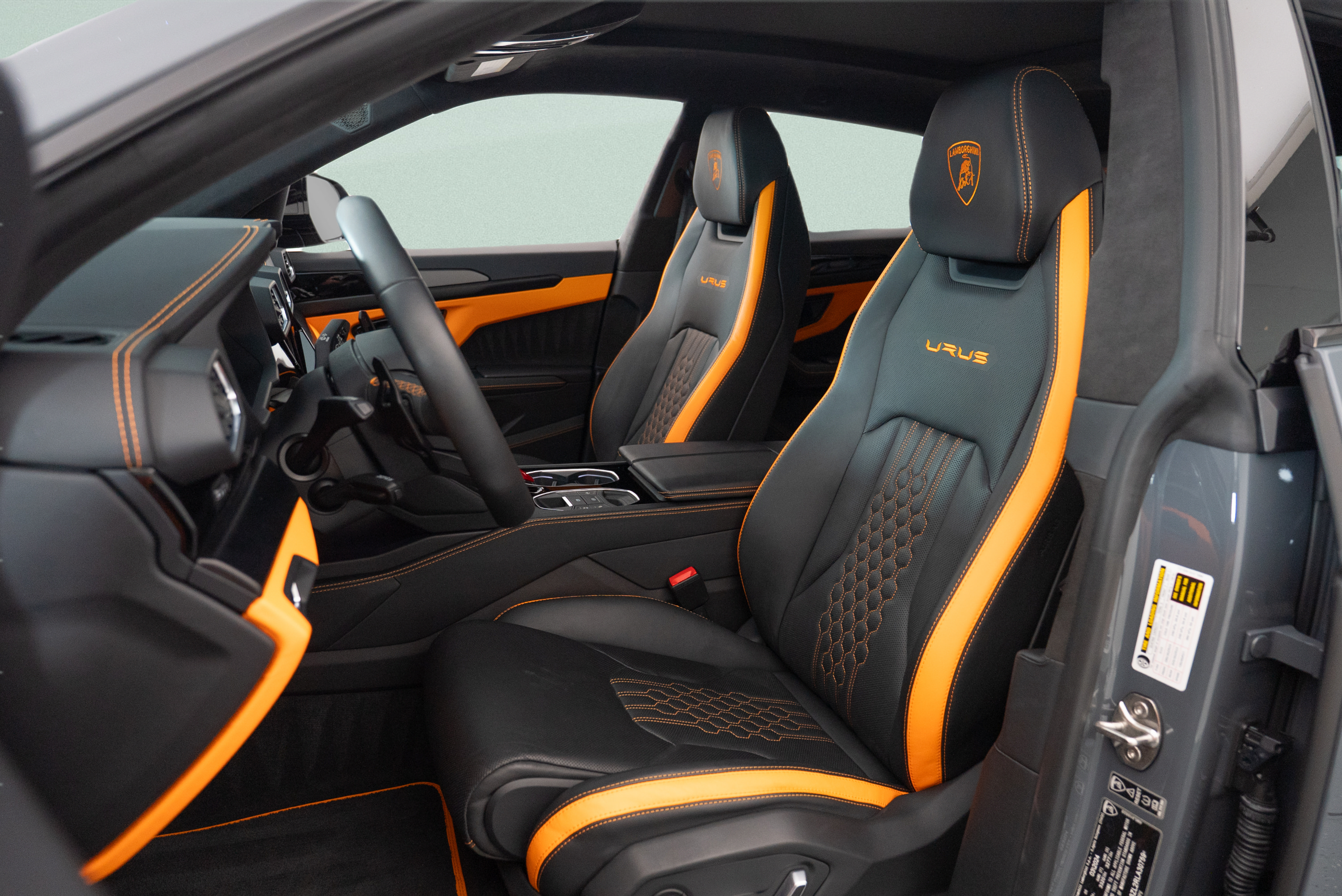 Used 2024 Lamborghini Urus S AWD/4WD image 10