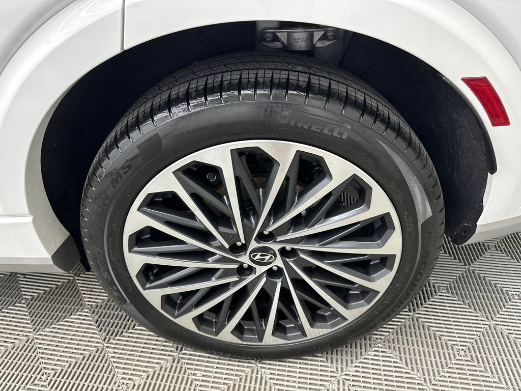 Used 2026 Hyundai Palisade Calligraphy FWD image 23