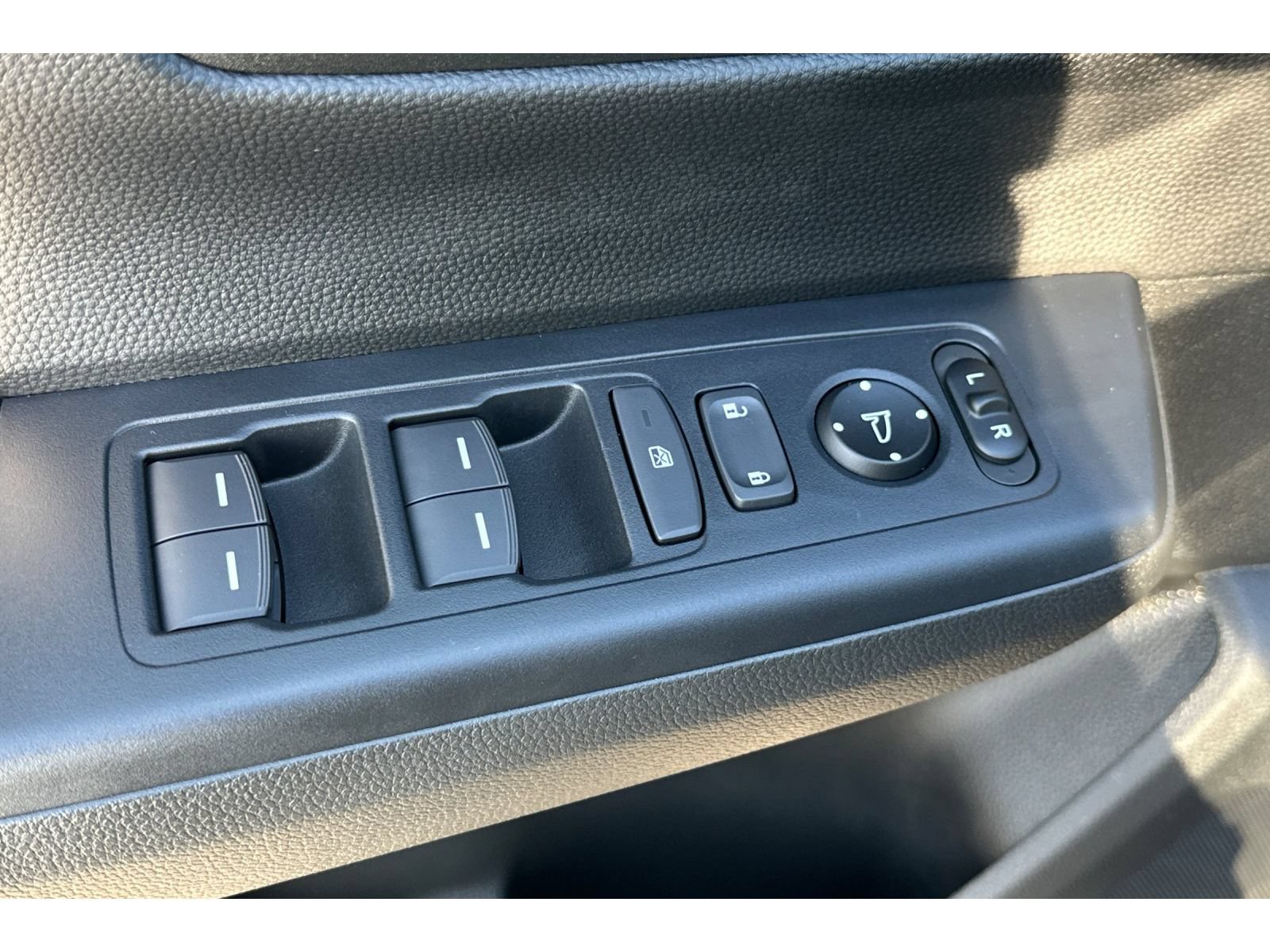 Used 2026 Honda CR-V Sport-L image 12