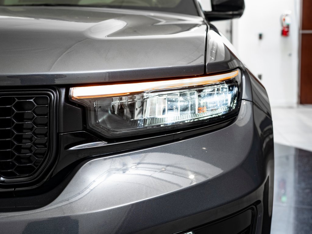 Used 2024 Jeep Grand Cherokee Limited 4xe image 17