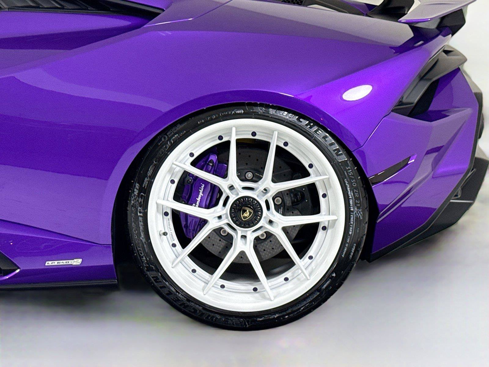 Used 2023 Lamborghini Huracan Tecnica RWD image 40