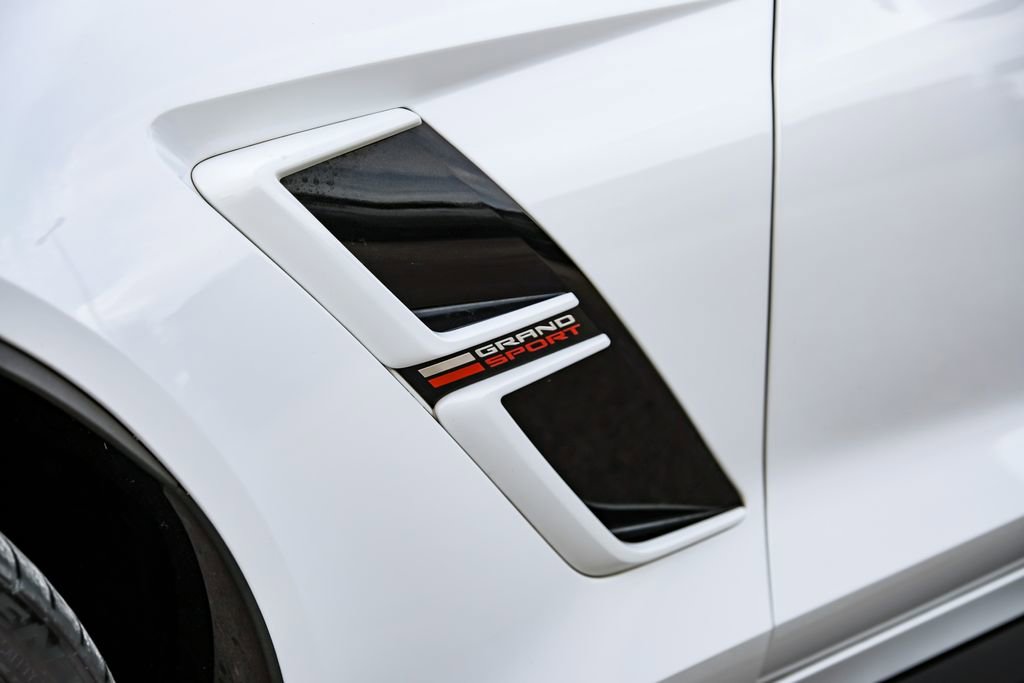Used 2019 Chevrolet Corvette Grand Sport w/ Carbon Flash Badge Package image 39