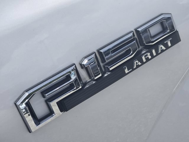 Used 2016 Ford F150 Lariat w/ Equipment Group 502A Luxury RWD image 11