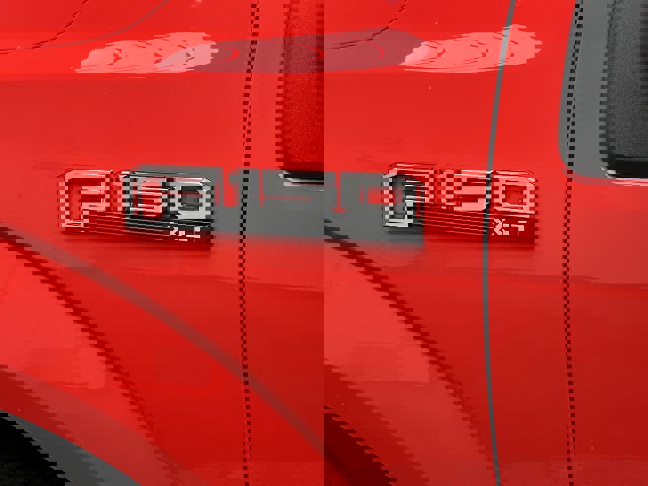 Used 2017 Ford F150 XLT w/ Equipment Group 302A Luxury image 13