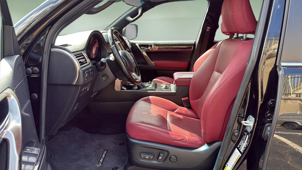 Used 2021 Lexus GX 460 Premium w/ Premium Package image 11