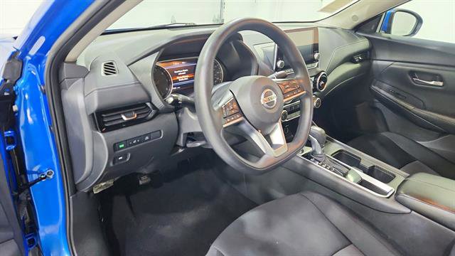 Used 2023 Nissan Sentra SV image 11