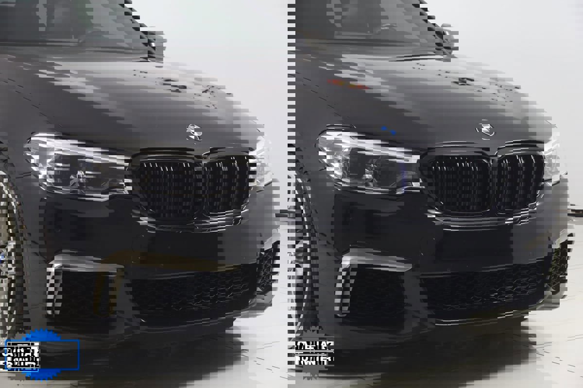 Used 2020 BMW M550i xDrive w/ Premium Package image 44